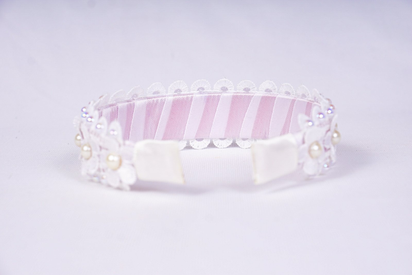 Liva White Satin Hairband | Elegant Floral and Pearl Hair Accessory for Women & Girls - Image 2